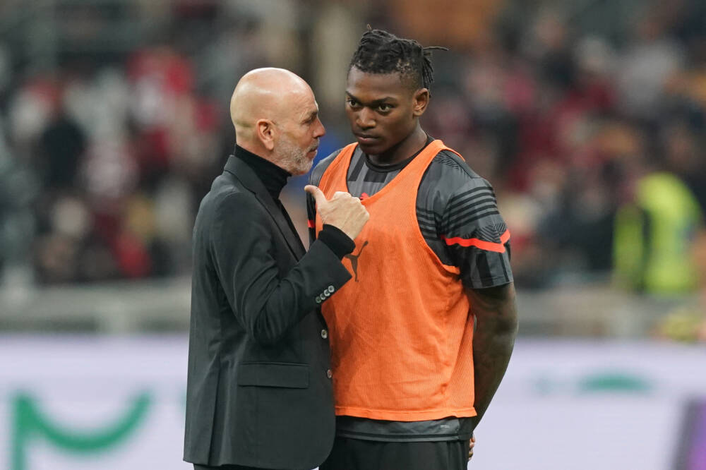 Stefano Pioli e Rafael Leao