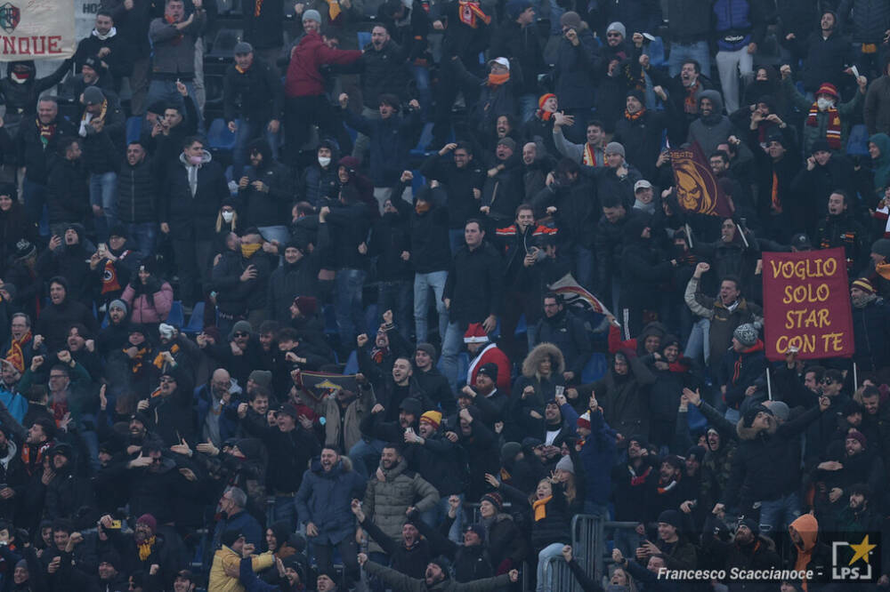 Tifosi romanisti (© Photo LiveMedia/Francesco Scaccianoce)