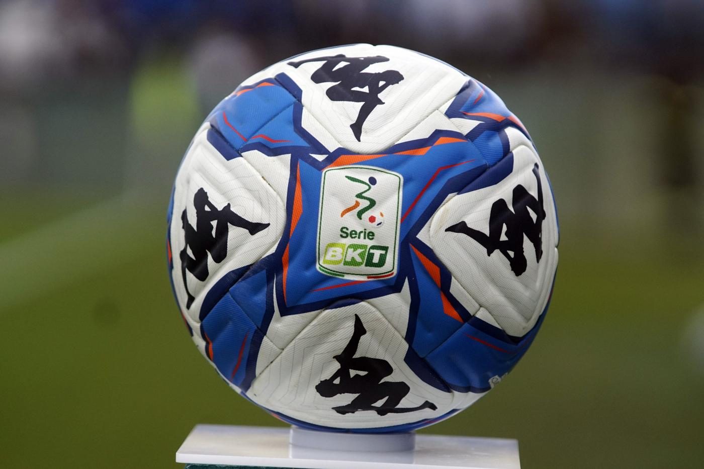 Pallone Serie B / Lapresse