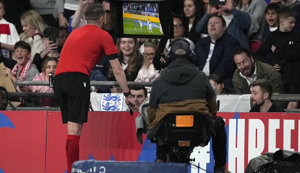 VAR Carabao Cup