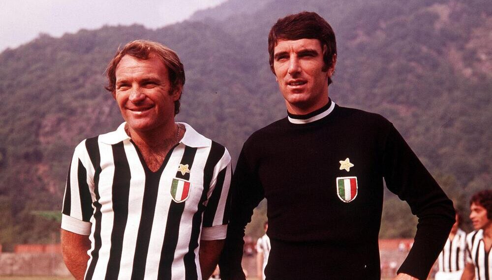 Josè Altafini, doppio ex di Juventus e Milan, con Dino Zoff